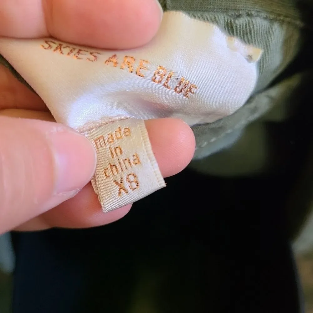 Skies Are Blue Vest